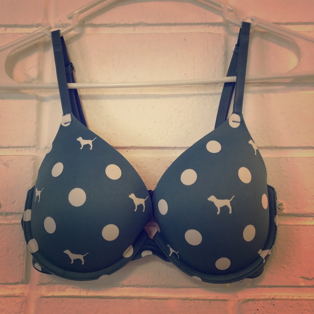 VS PINK Wear Everywhere Push-Up bra